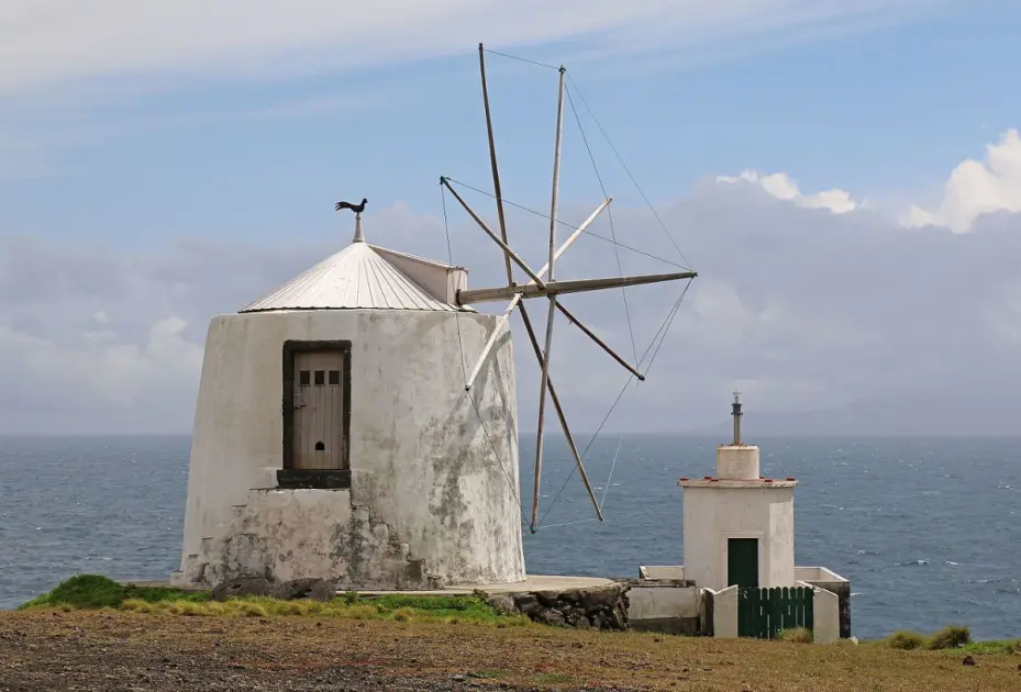 Corvo Island Guide: Europe's Smallest Municipality & Its Wonders