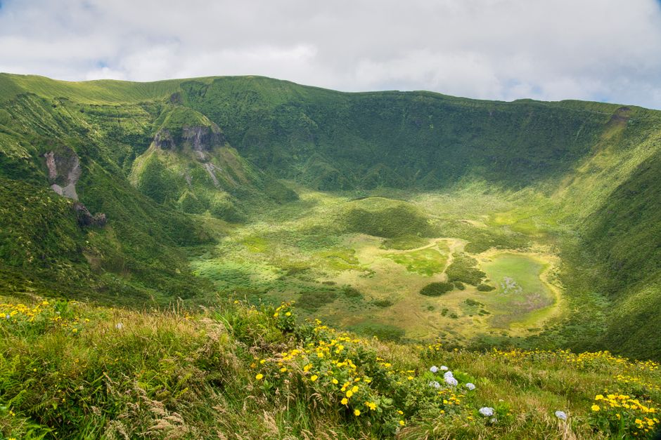 14 Days: A Five-Island Route